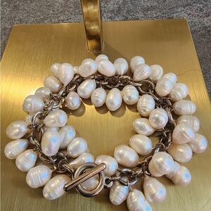 Elegant Freshwater Pearl Bracelet